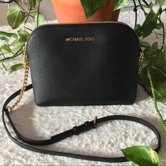 Michael Kors Handbags - Michael Kors Cindy Saffiano Leather Crossbody